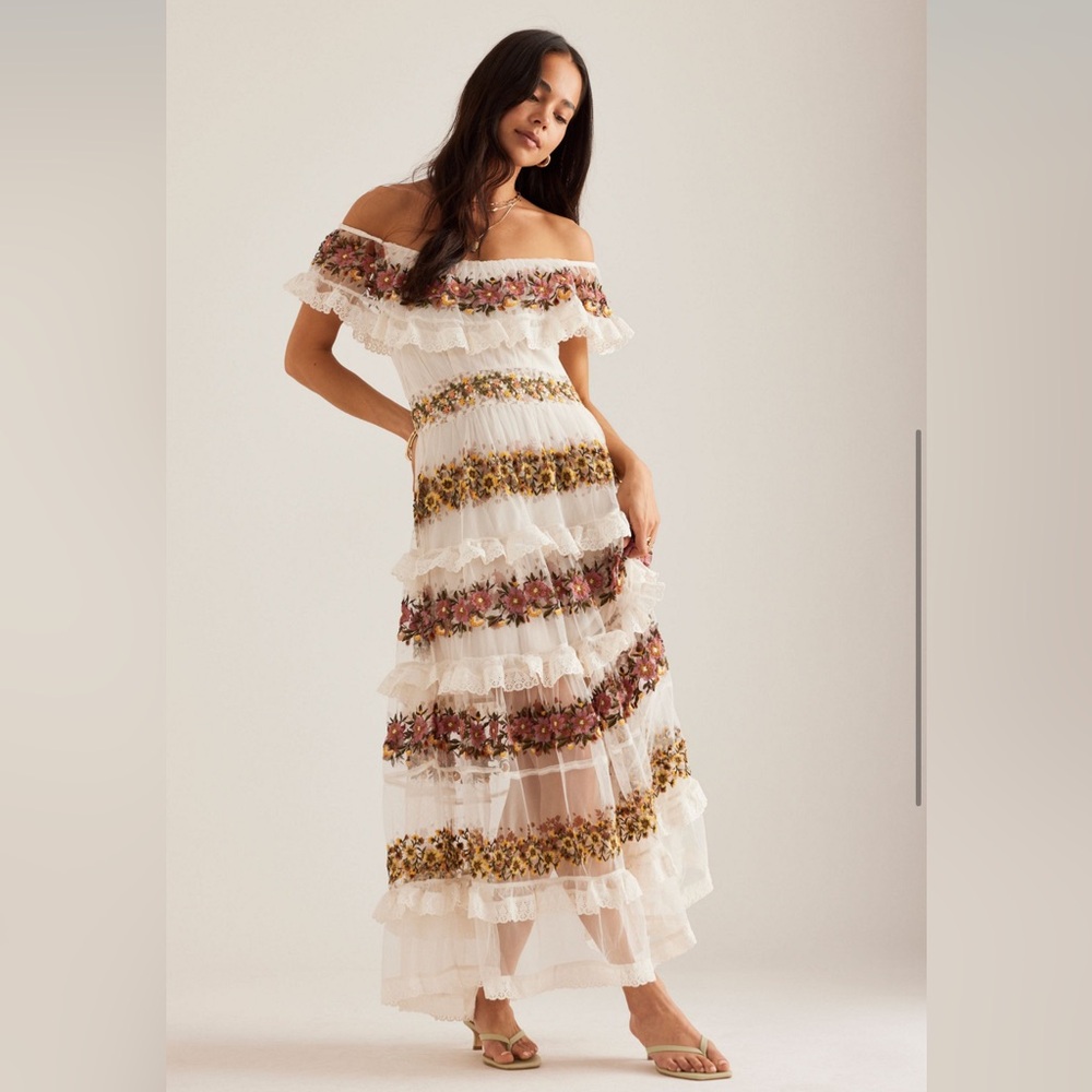 GORGEOUS Anthropologie Ruffle-Sleeve Floral Embroidered Tulle Tiered Maxi Dress